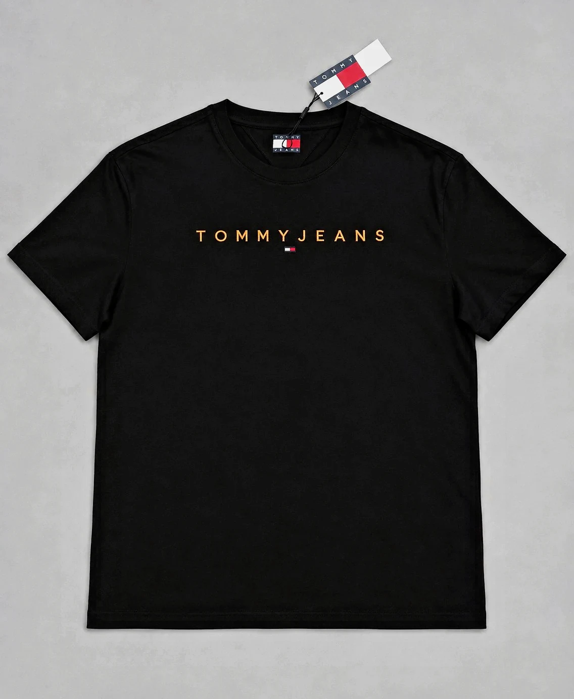 T-shirt noir Tommy Jeans avec logo brodé