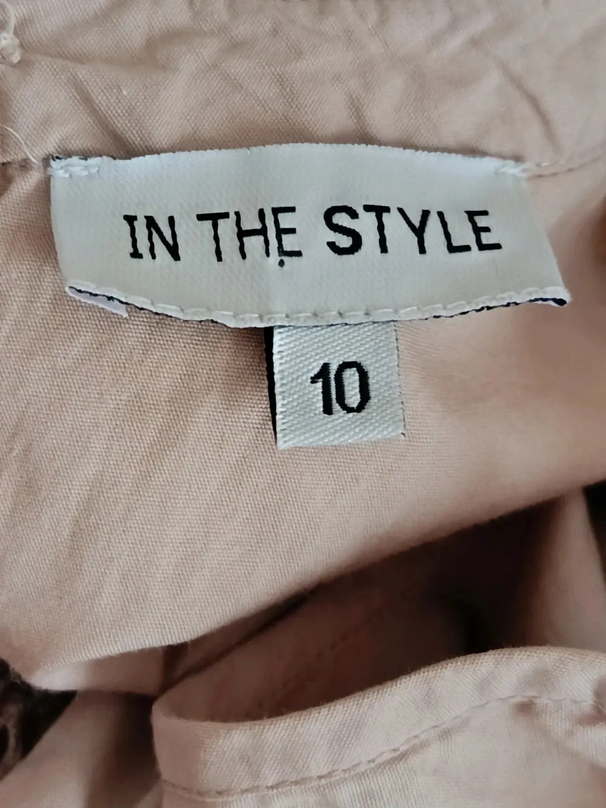 Blusa romántica de algodón con bordado suizo y volantes🔥🔥 – In The Style – taille M / 38 / 10 2