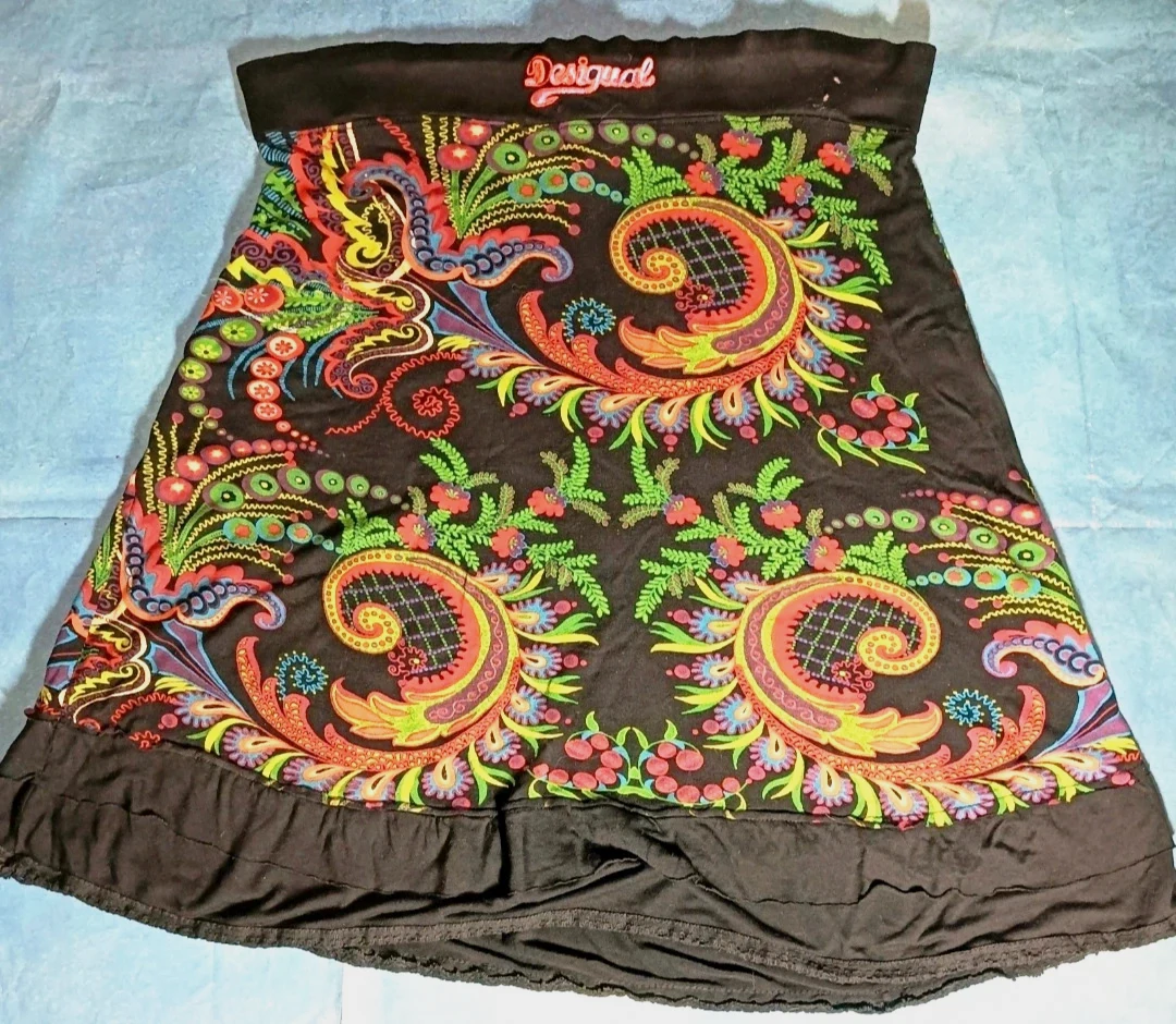 Falda corta Desigual negra con estampado L / Desigual black printed mini skirt L