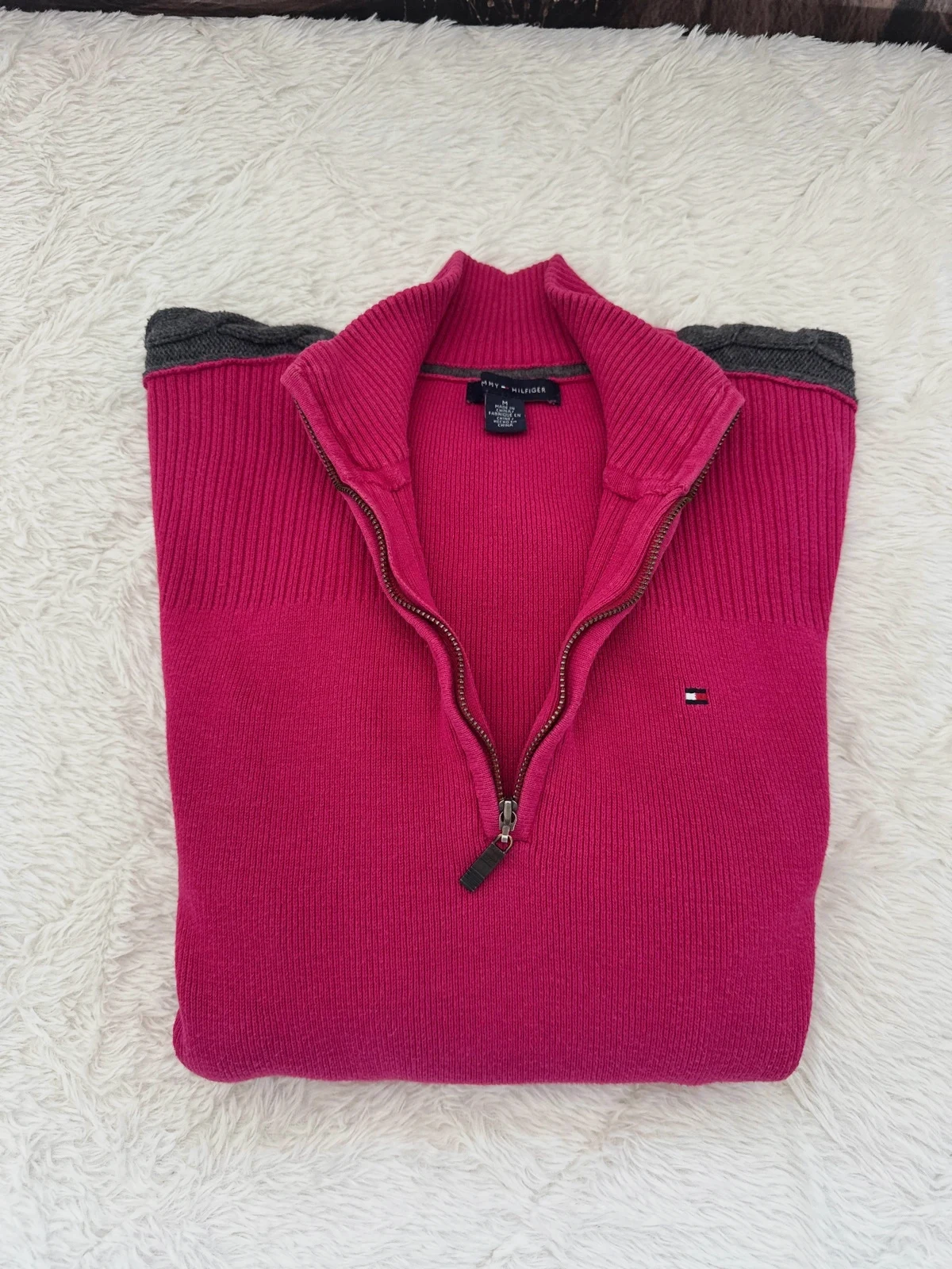 Pull Tommy Hilfiger taille:M – Tommy Hilfiger – taille M / 38 / 10