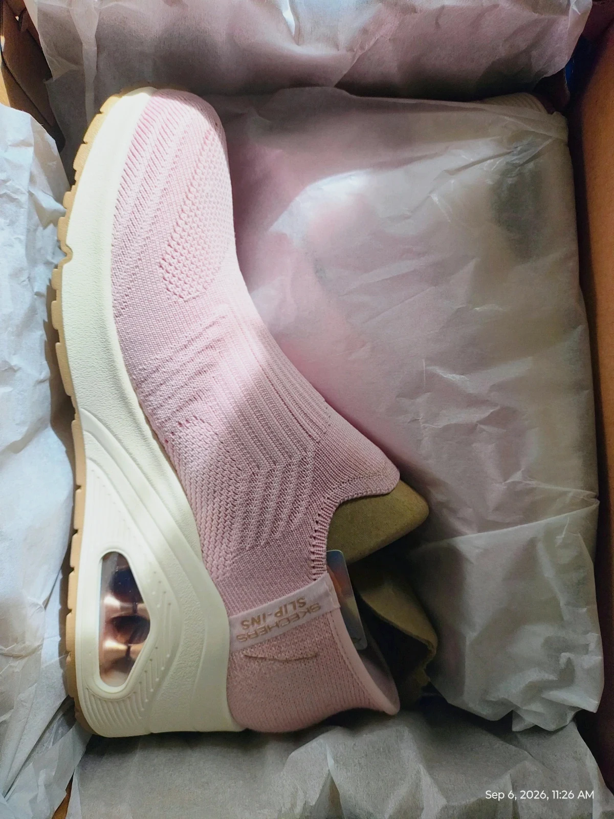 Skechers 39 new with tag