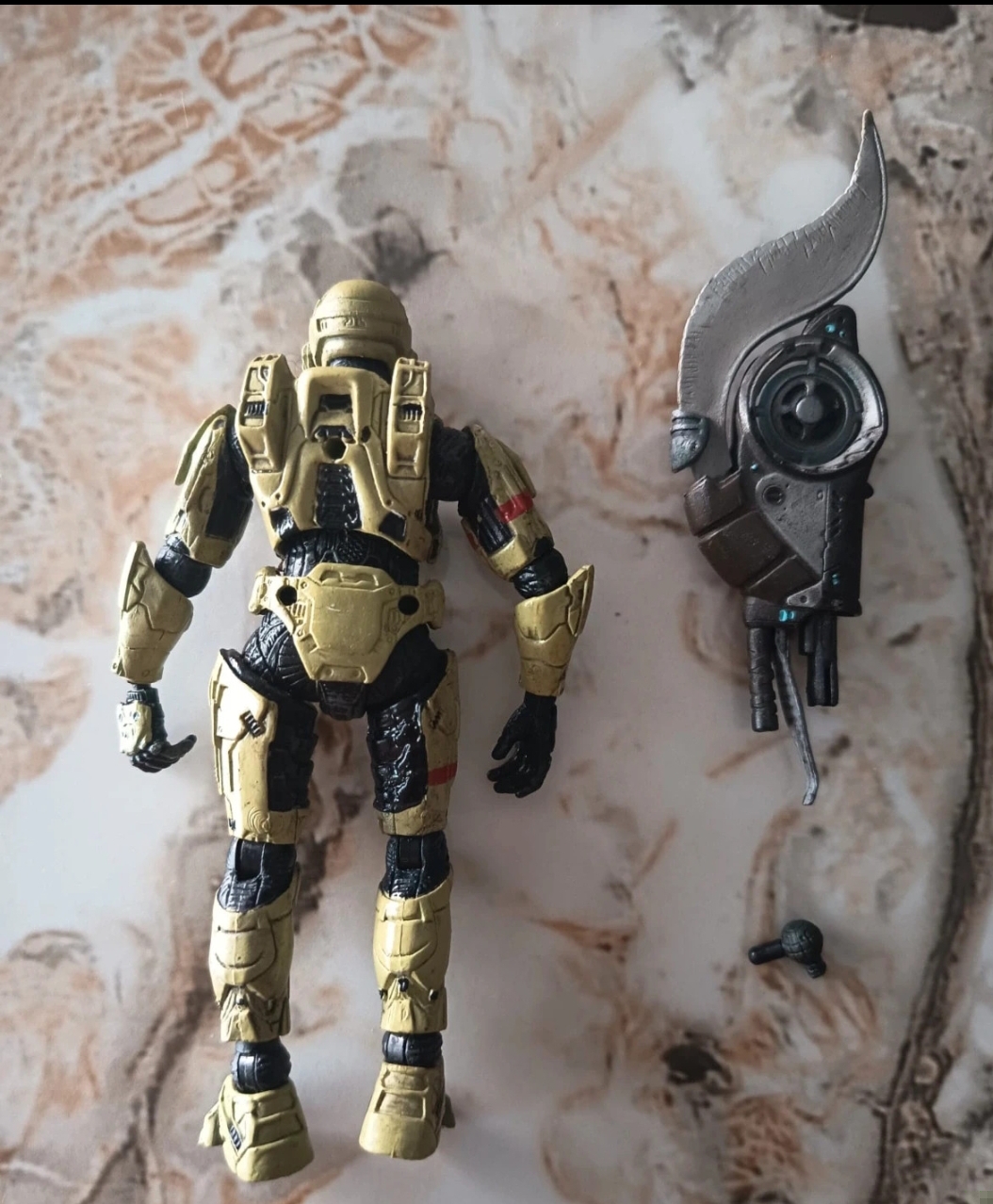 Figurine Halo Spartan Master Chief avec armes – McFarlane Toys 3