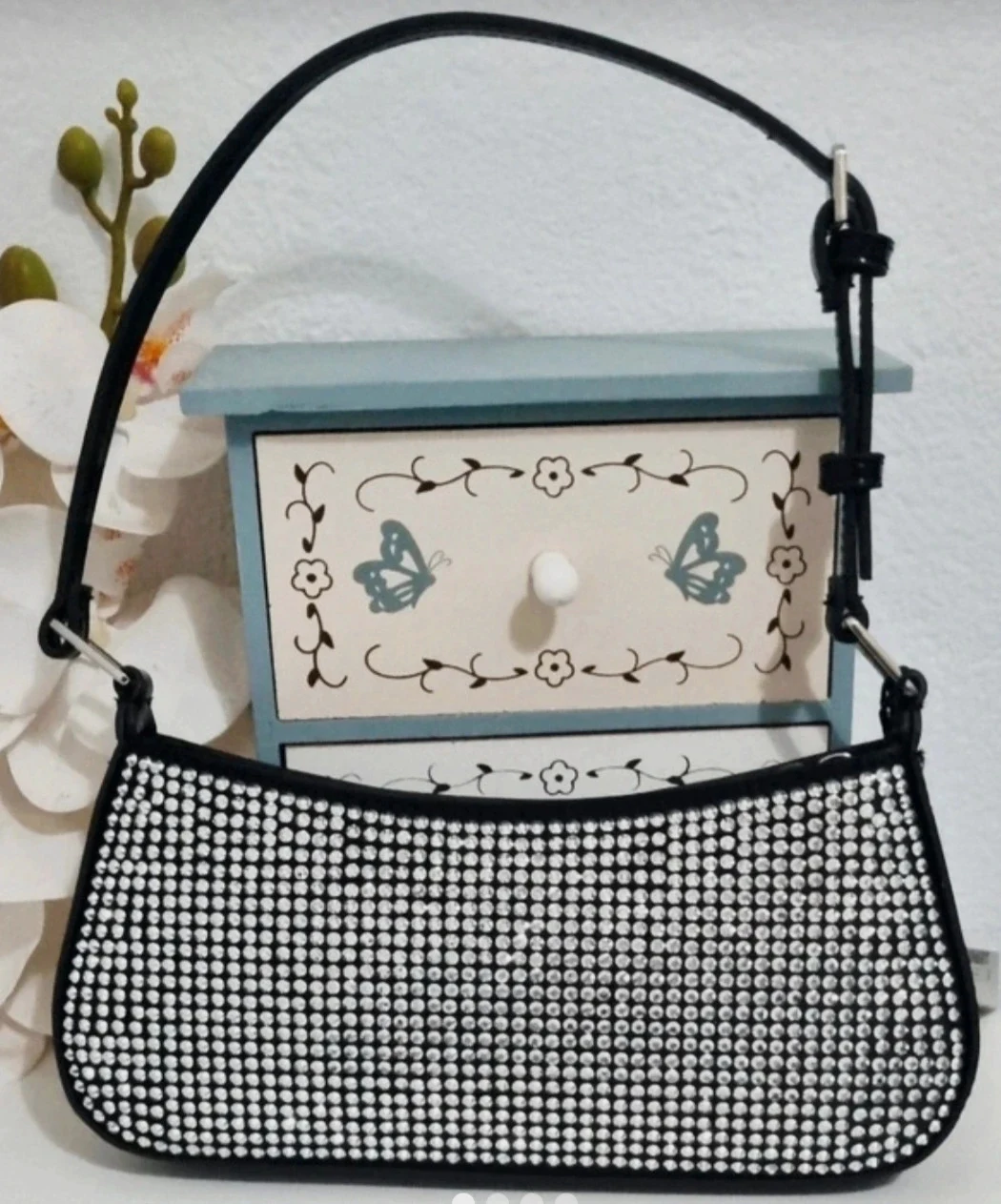 Mango bolso de hombro negro y brillos – Mango