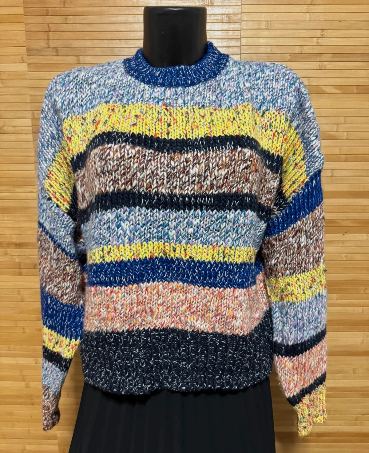 Divino jersey colores de desigual, talla M 😍