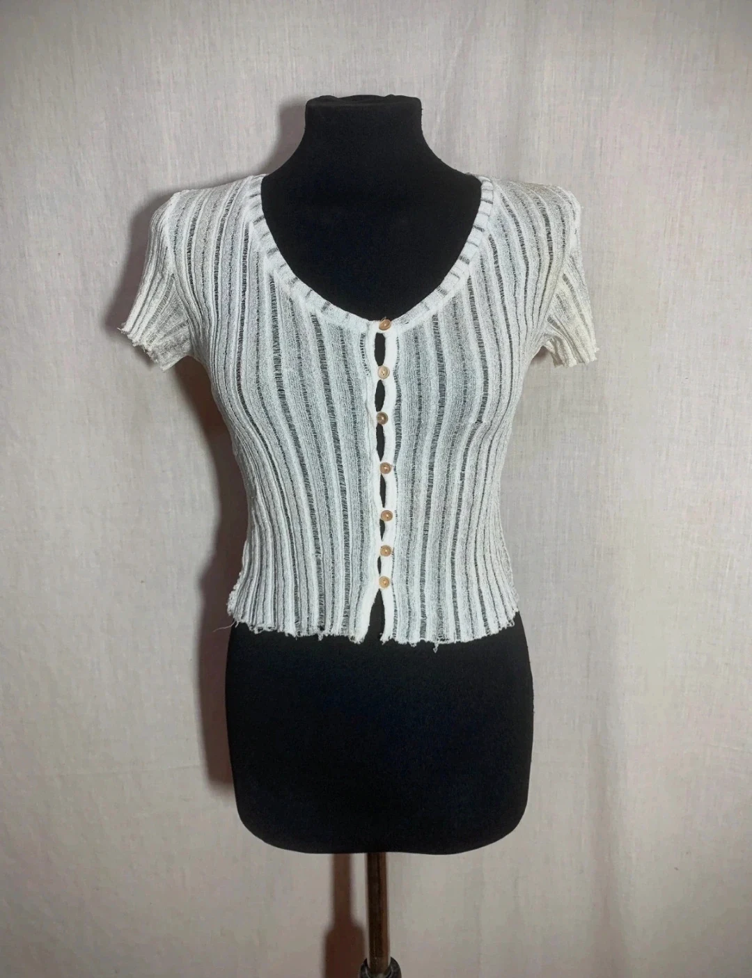 Blusa Crop-Top Blanca con Cierre de Botones | White Button-Up Crop Top Blouse | Bershka – Bershka – taille S / 36 / 8