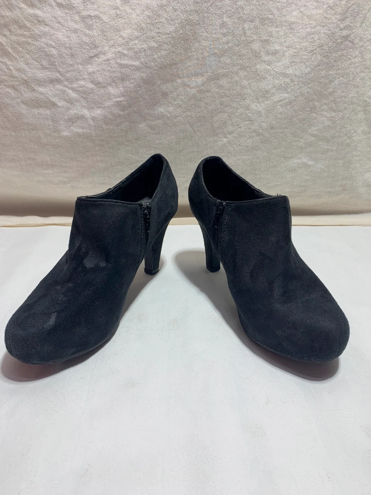Botines de Tacón de Ante Negro | Black Suede Heeled Ankle Boots – taille 40