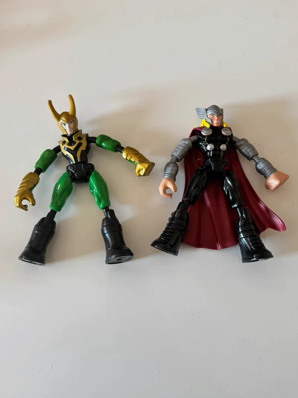 Figurine Marvel Avengers Bend and Flex Thor vs. Loki jouets 15cm flexible