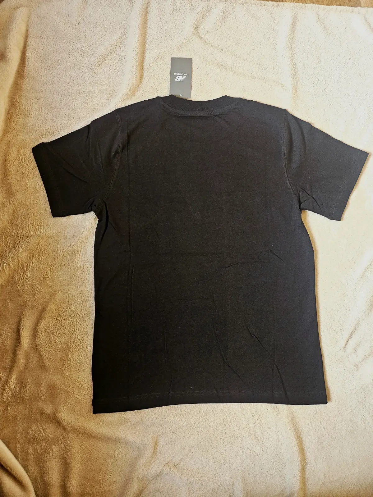 T-shirt New Balance noir taille S – New Balance – noir – taille S 4
