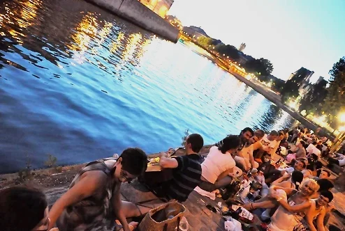Apéro lecture sur les quais