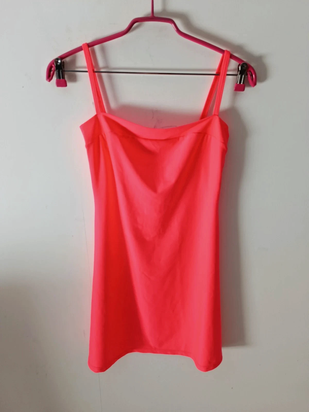 🧡Je vends cette robe orange fluo de la marque Paradox🧡 – PARADOX – taille S / 36 / 8