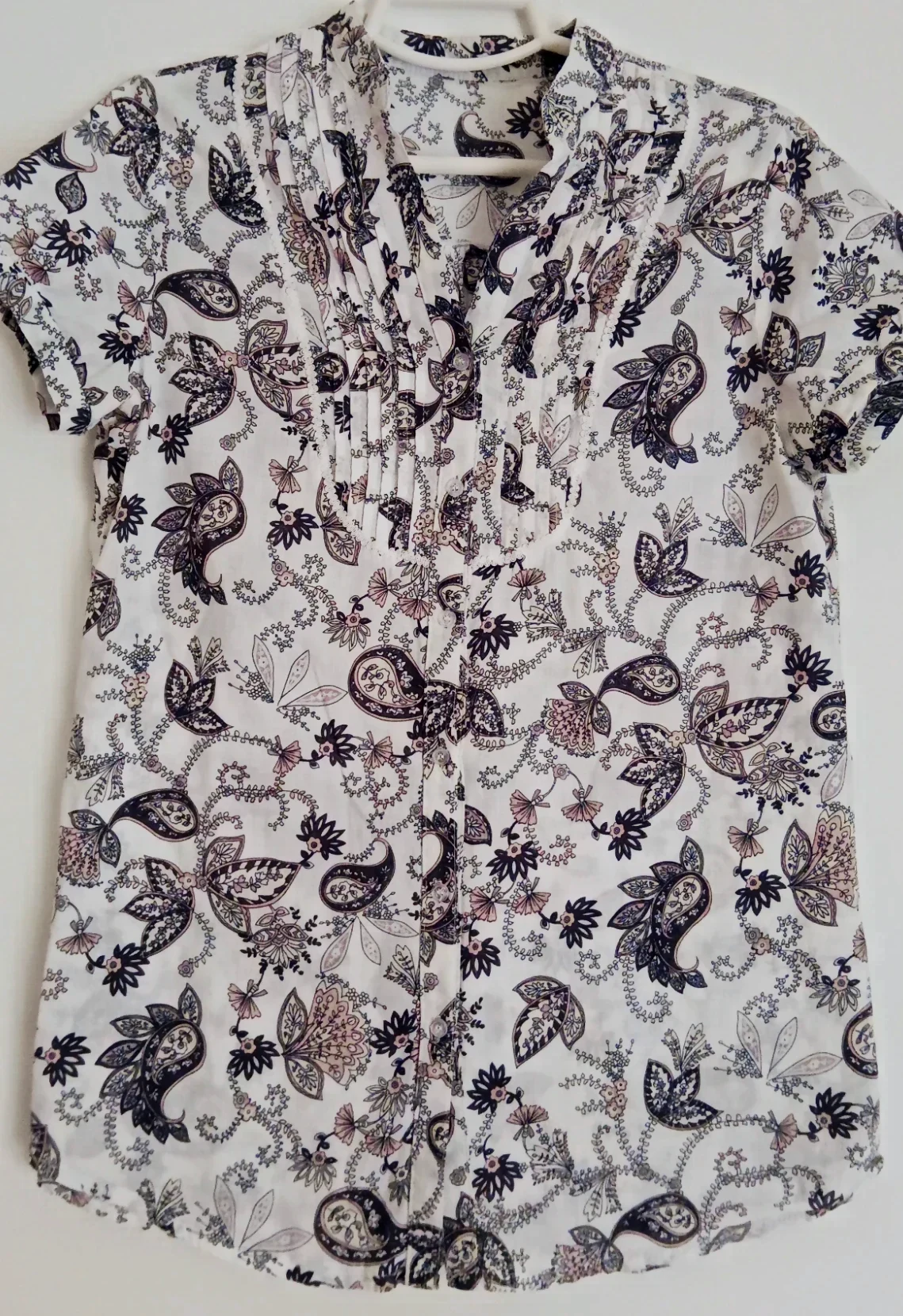 Camisa de mujer con un bonito estampado talla S 