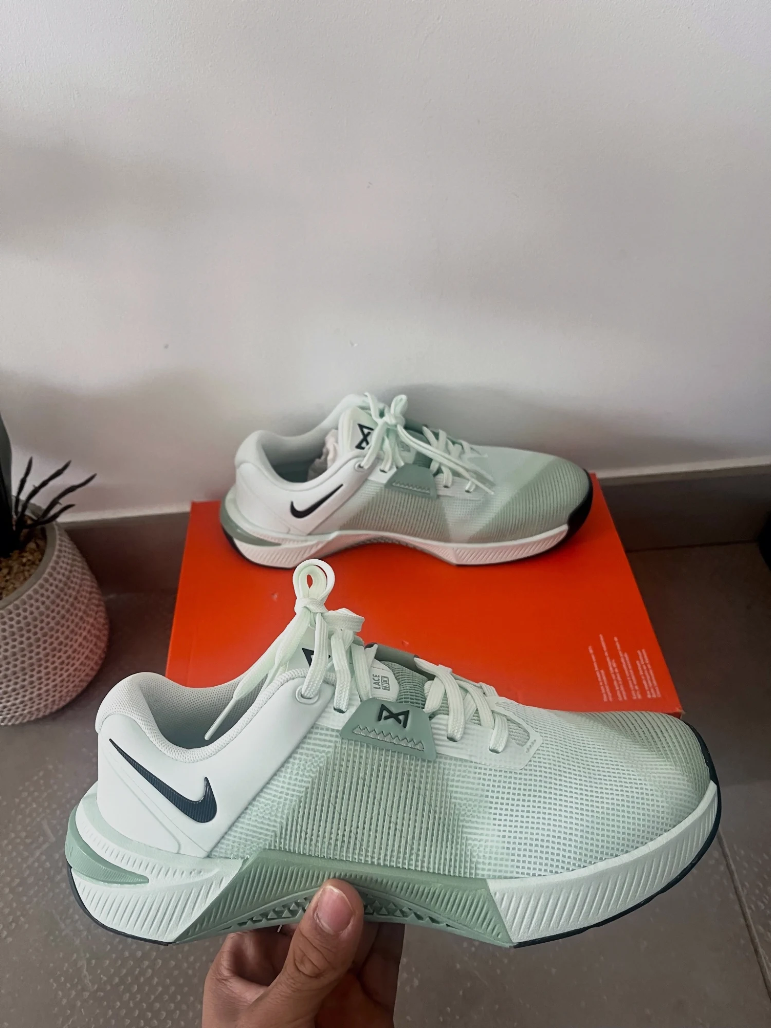 Baskets Nike Metcon taille 40.5 vert menthe