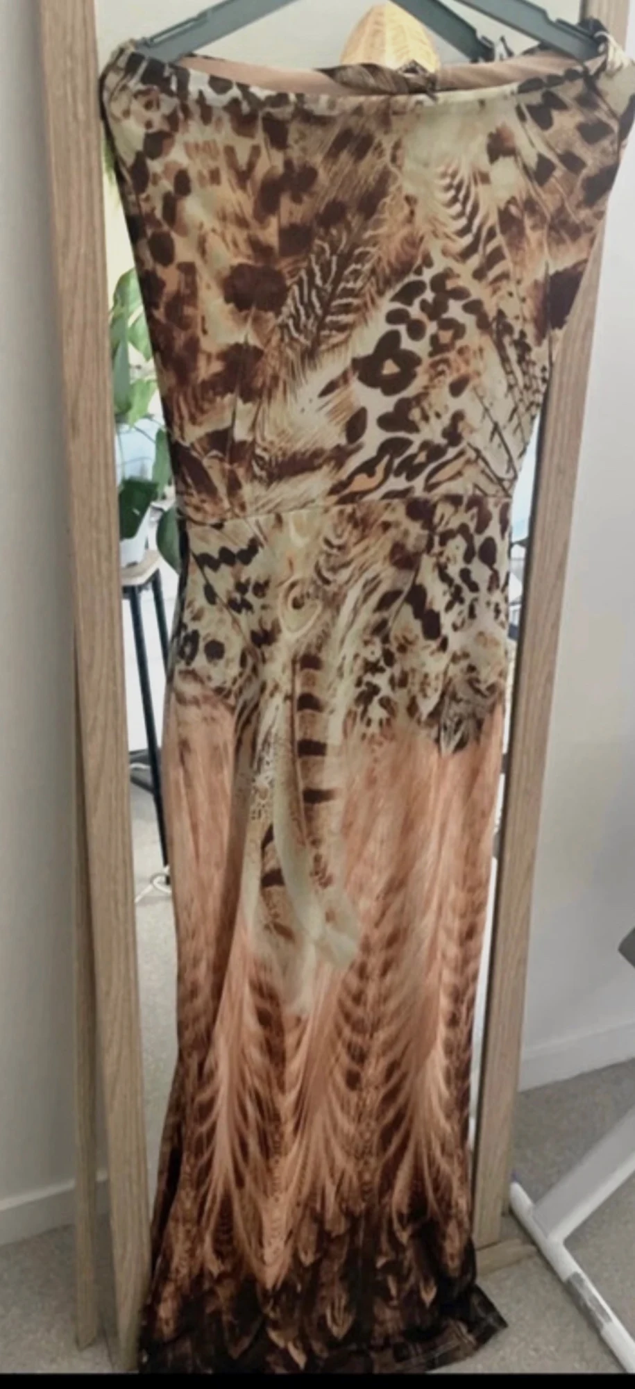 Robe dos nu shein