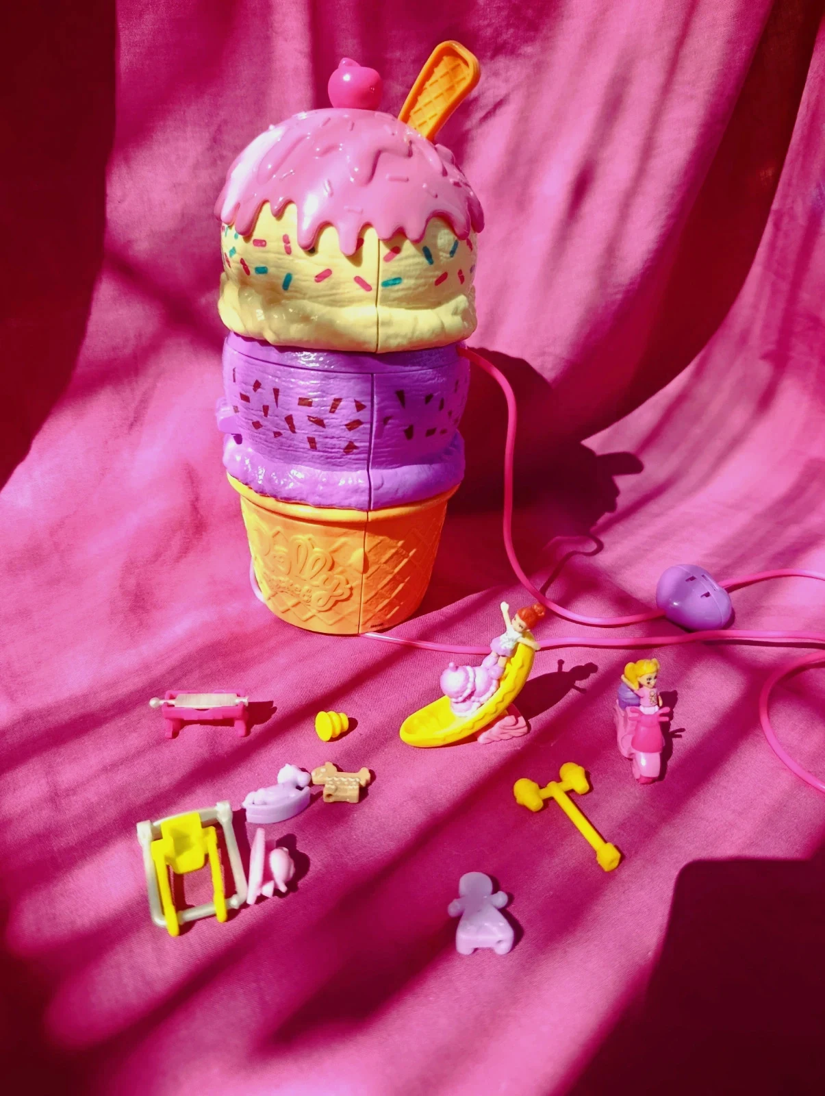 Coffret Polly Pocket "Glace 3 étages parc d'attractions complet avec accessoires