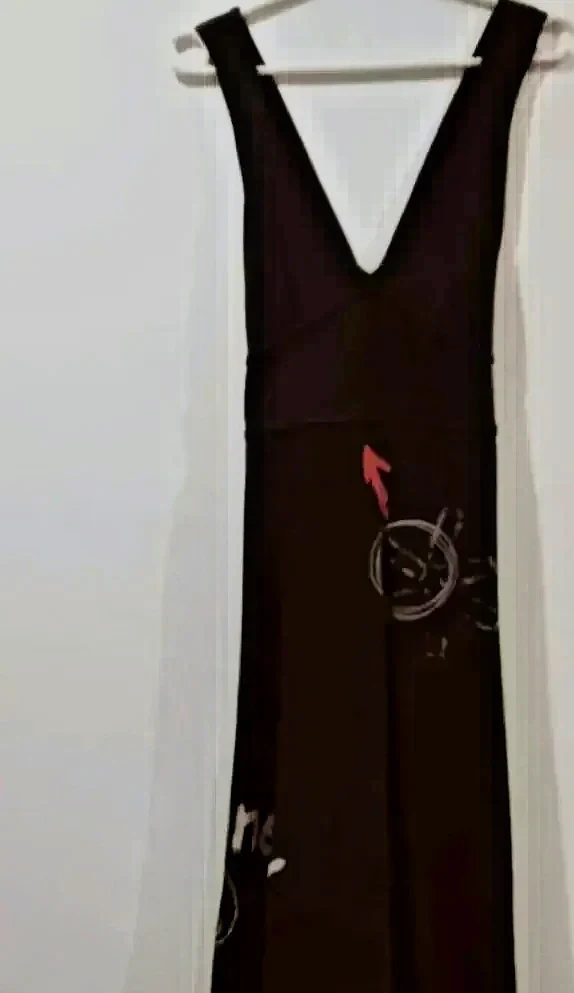 vestido de la marca desigual bonito diseño talla media 