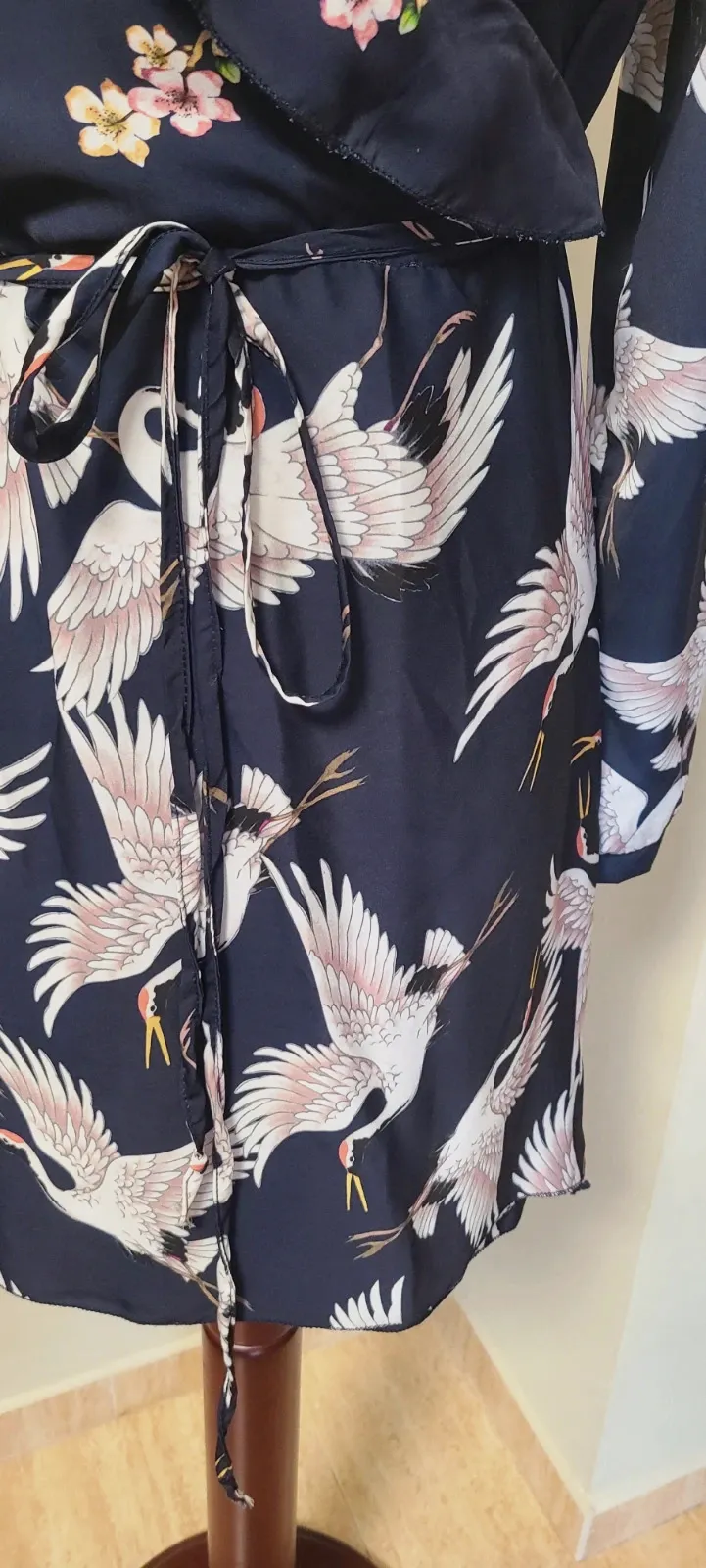 Vestido corto cruzado estilo y mono con estampado de grullas – petits mamans – taille Taille unique 3