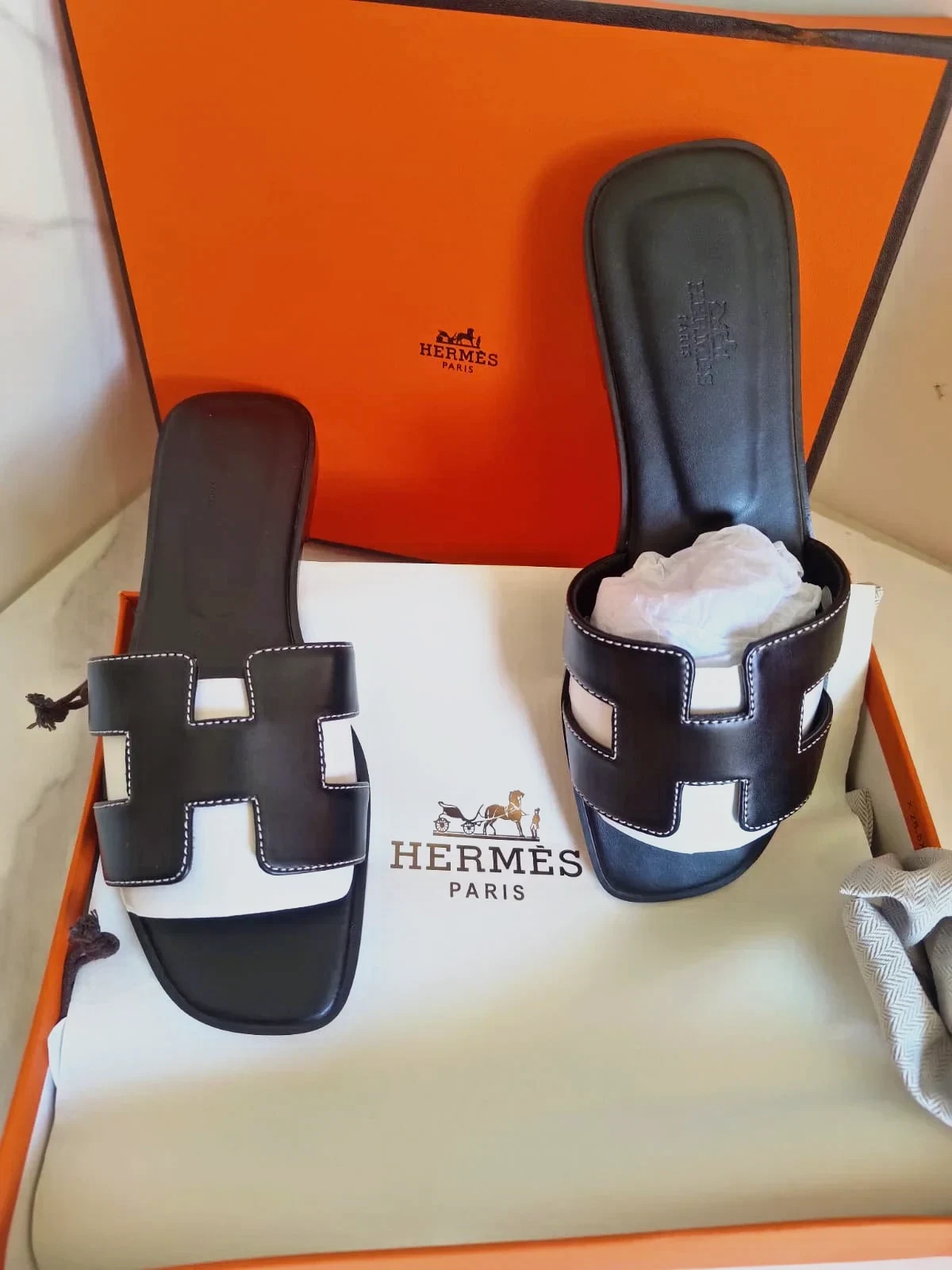 Sandales Oran Hermes noires 
