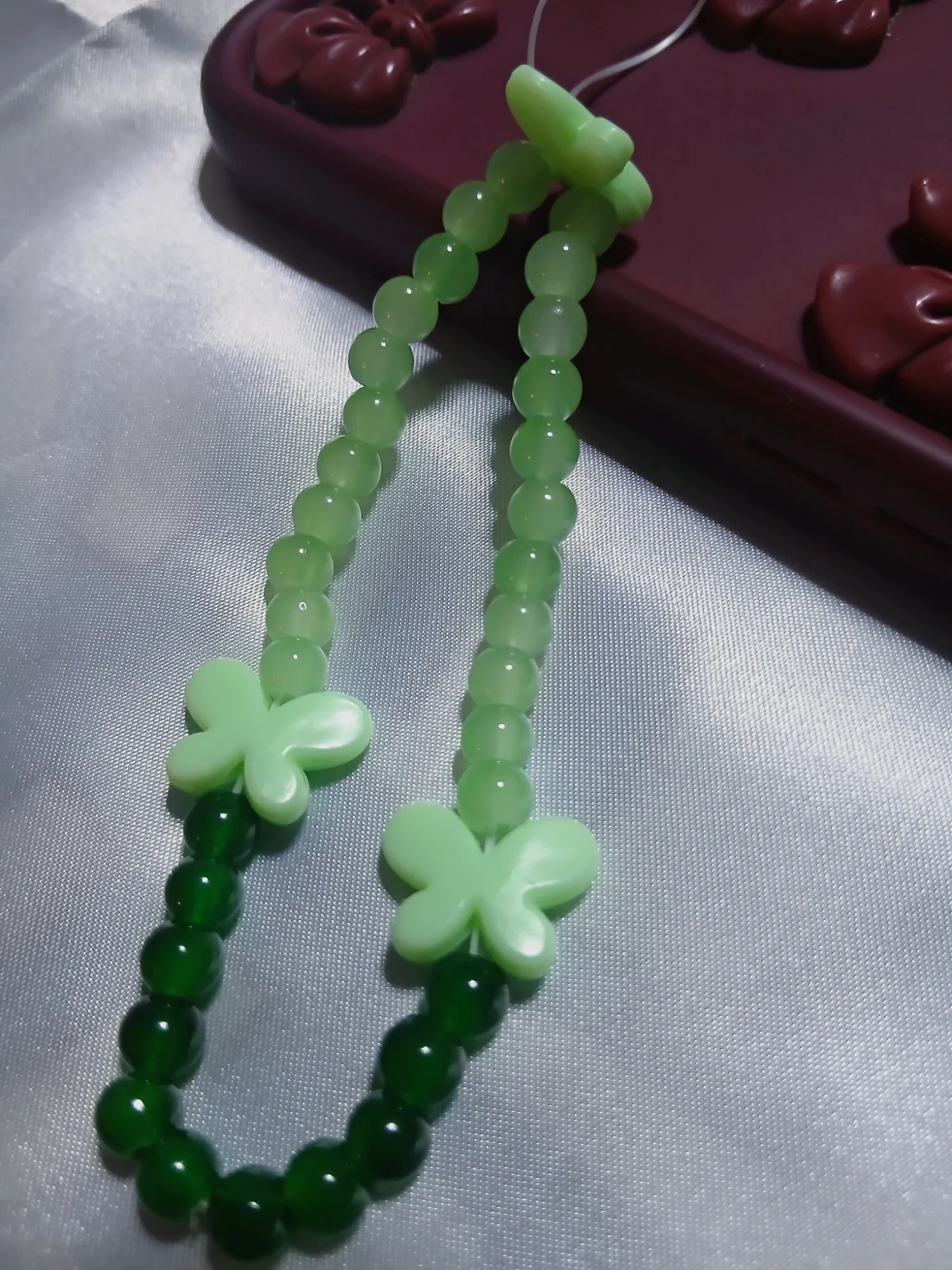 Charme phone tasbih papillon Nour 16