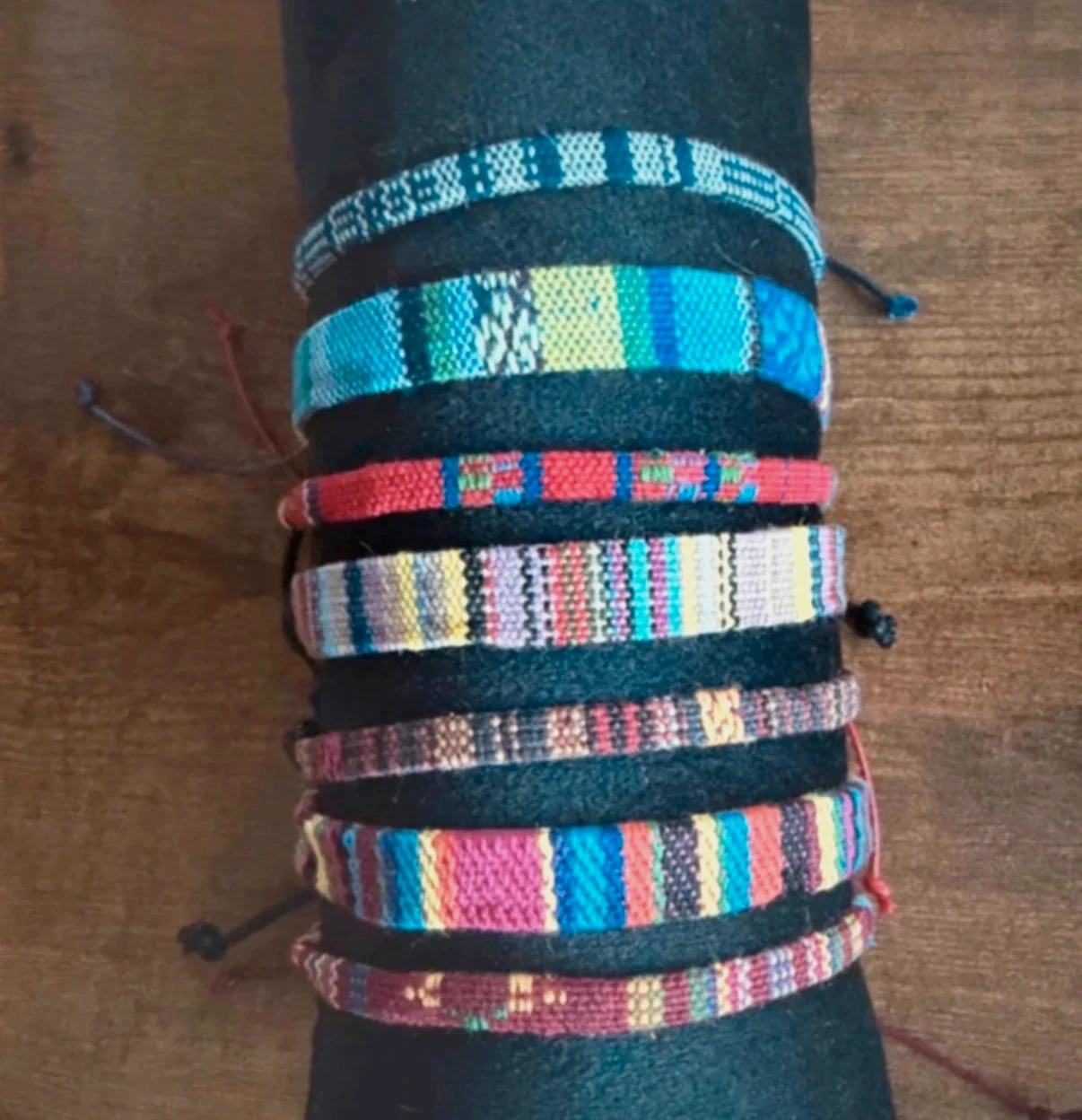 Lot de 7 bracelets tissés multicolores ethniques bohème ajustables