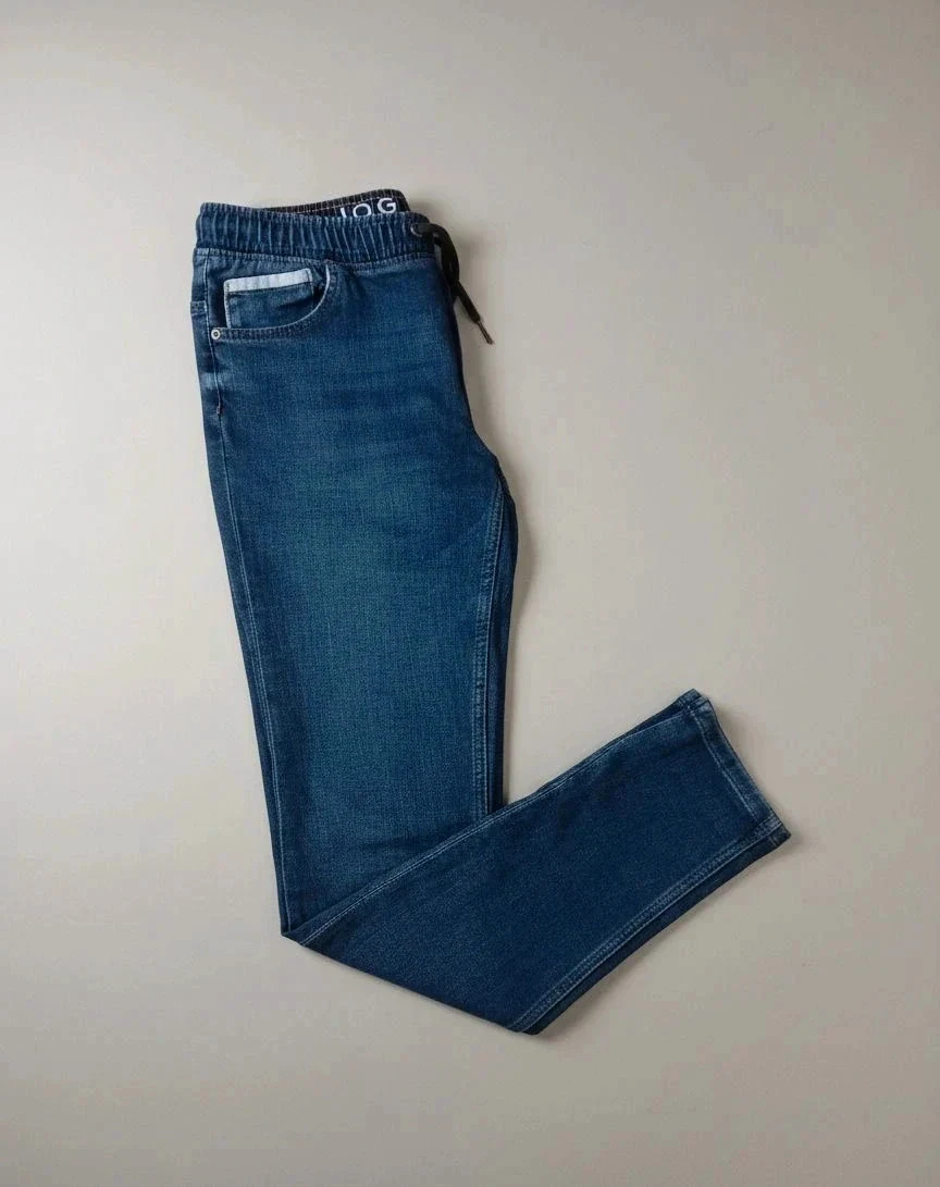 Jean bleu XS – Neuf sans étiquette – Coupe moderne – Taille élastique – Jog Denim – taille XS / 34 / 6