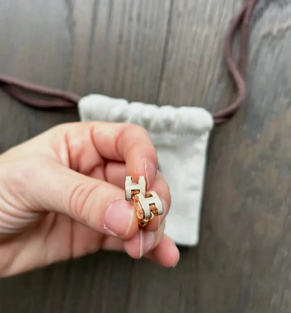 Boucles d'oreilles  Hermès Mini Pop H doré et beige  – Hermès – doré et beige 2