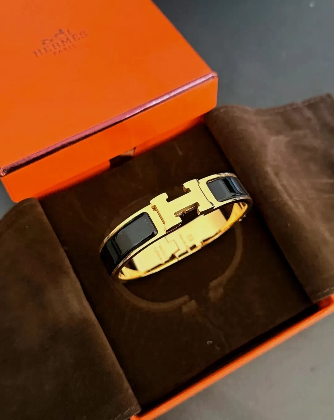 Bracelet Hermès Clic H en émail noir