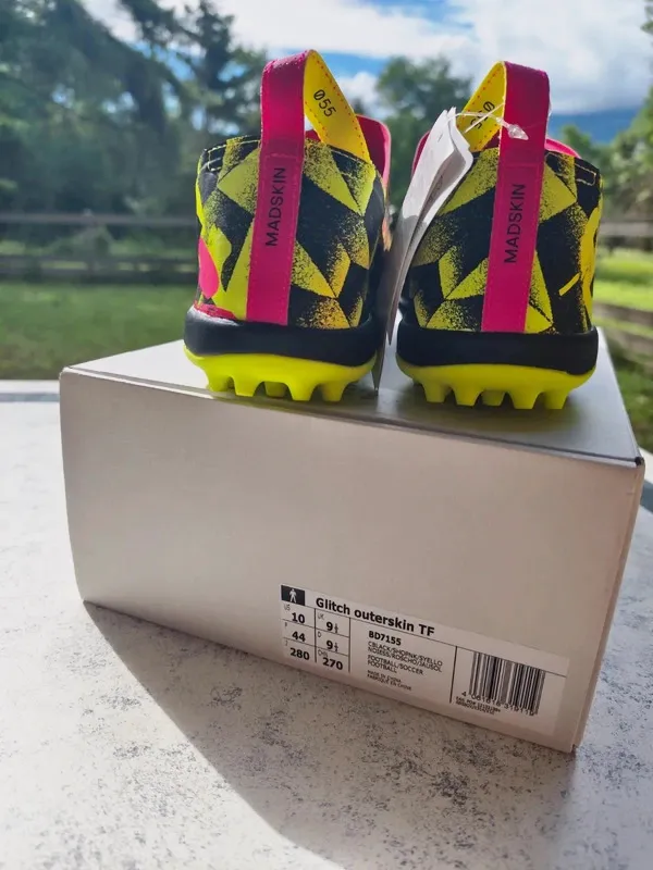 Chaussures de football Adidas Glitch terrain synthétique – adidas – noir, jaune, rose – taille 44 2