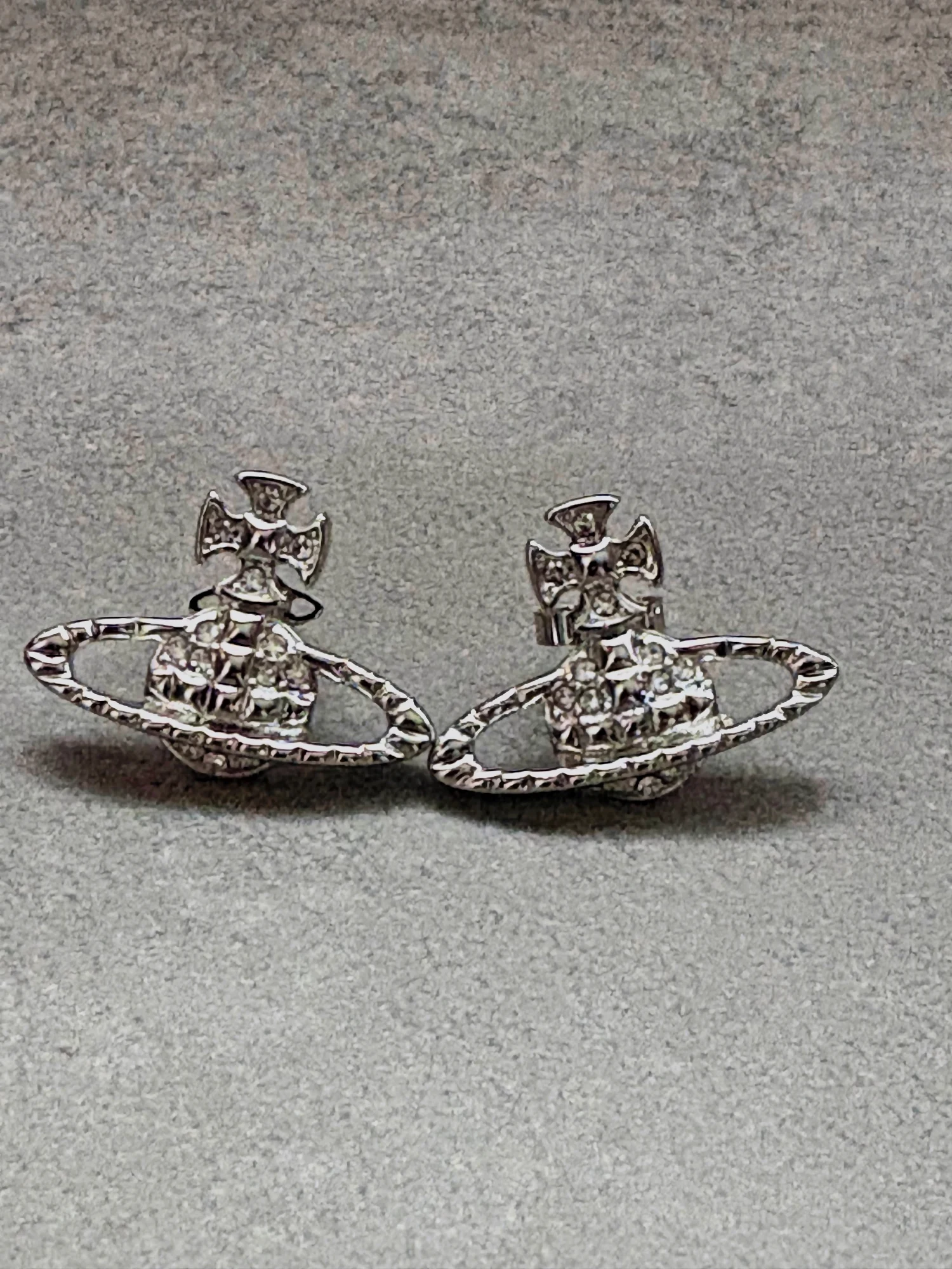 Boucles d oreilles Vivienne Westwood 