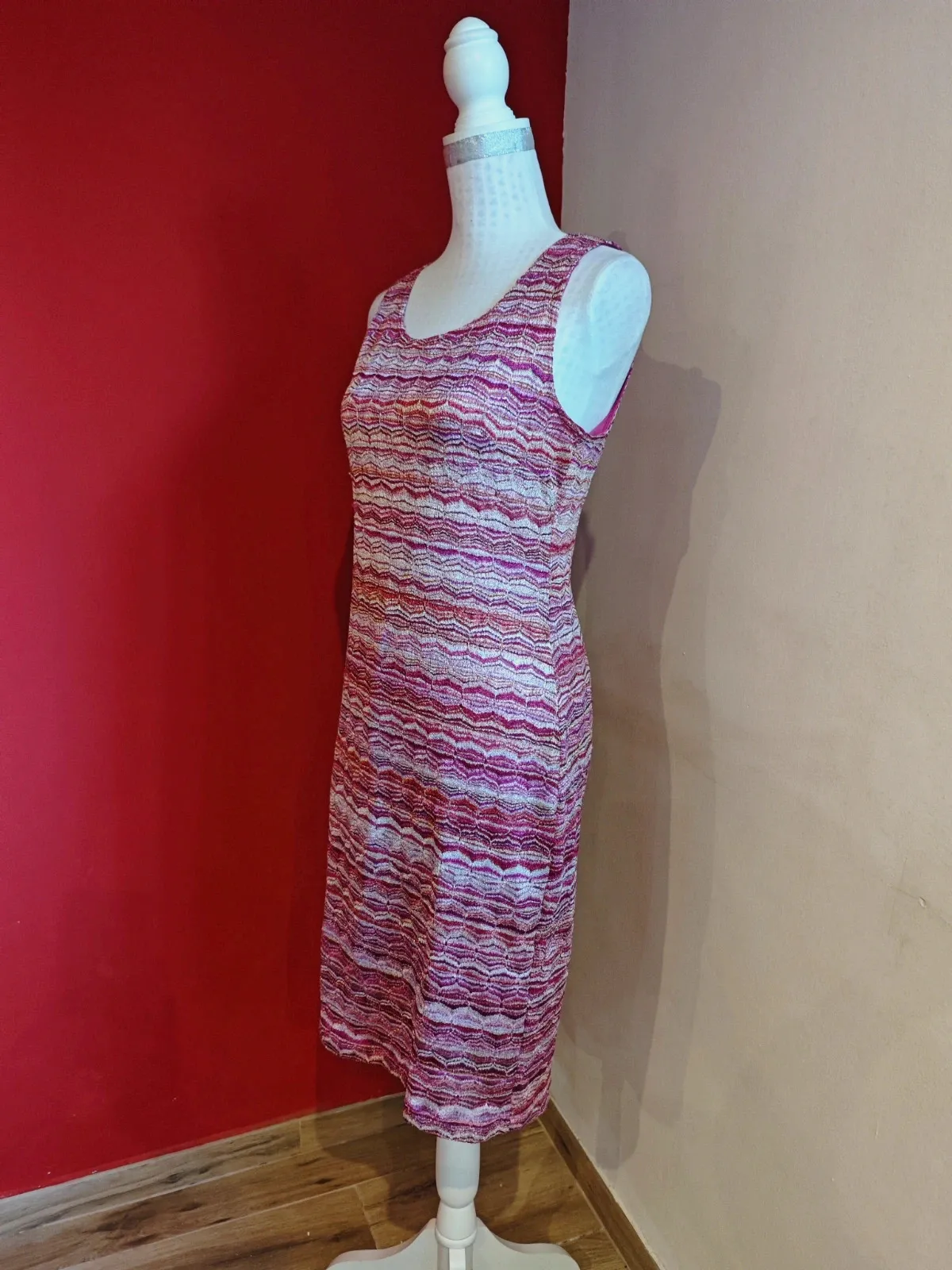 🌺Vestido entallado tonos rosas e hilos dorados con tirantes anchos, talla M – H&M – taille M / 38 / 10 2