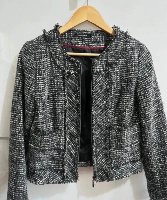 Veste Monoprix Taille 38 tweed noir blanc chic
