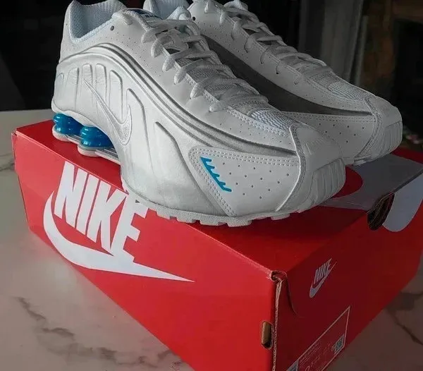 Nike Shox R4 Blue Hero – Nike – blanc, argent, bleu – taille 45 2