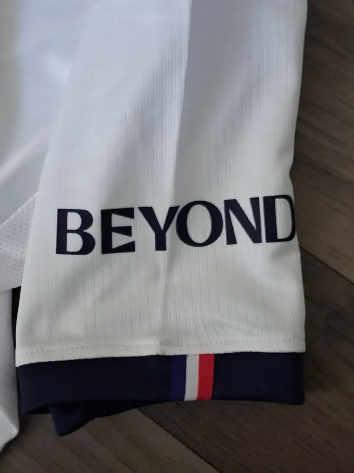 Maillon du psg 2026/2027 – Nike – taille M 6