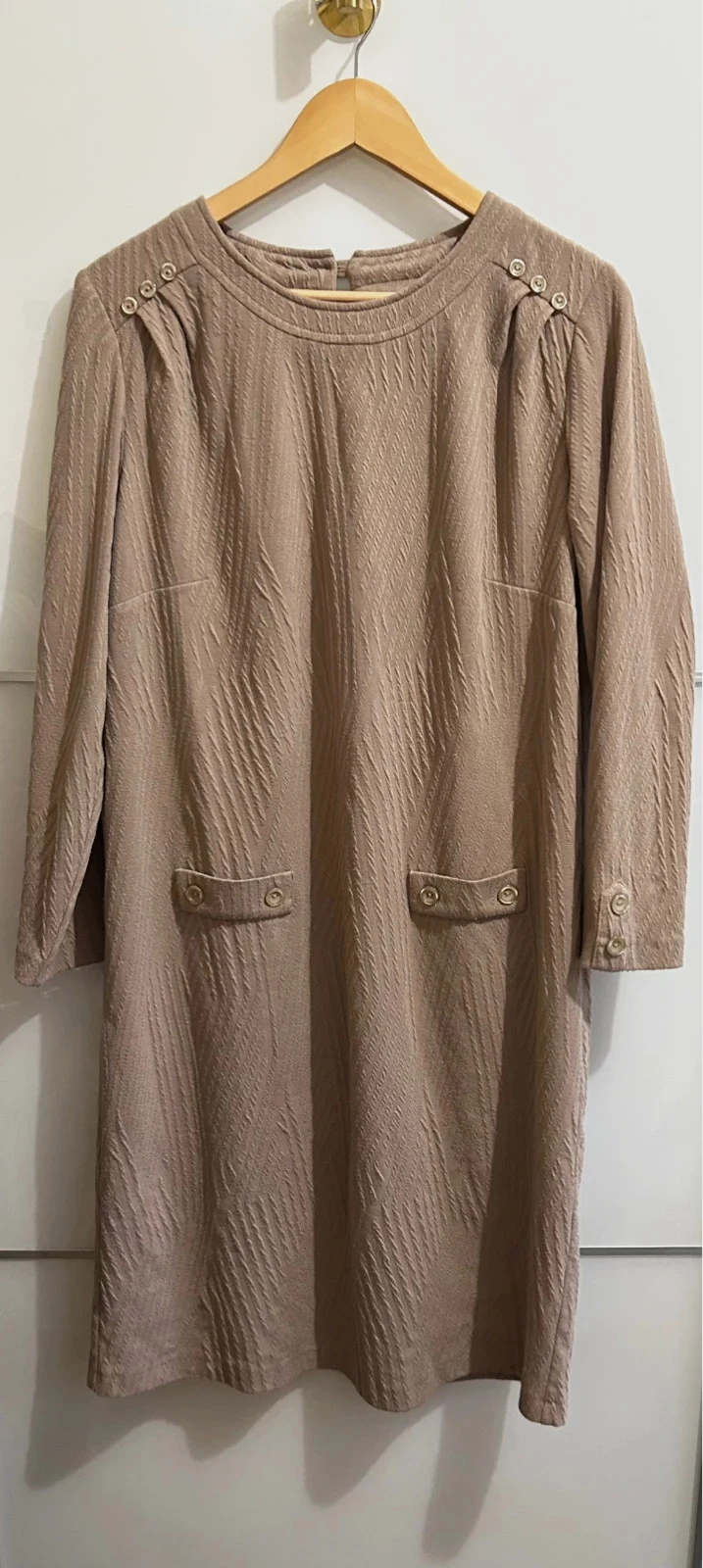 Robe fluide texturée beige taupe manches longues T46