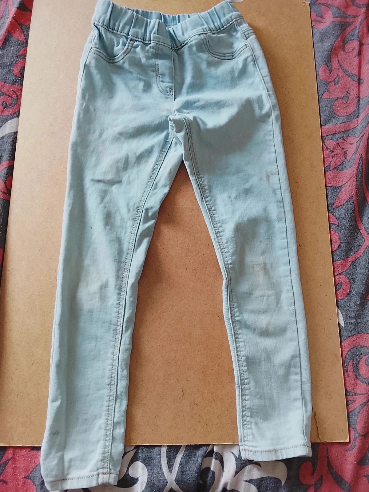 Jean bleu clair C&A 122cm (7 ans)
