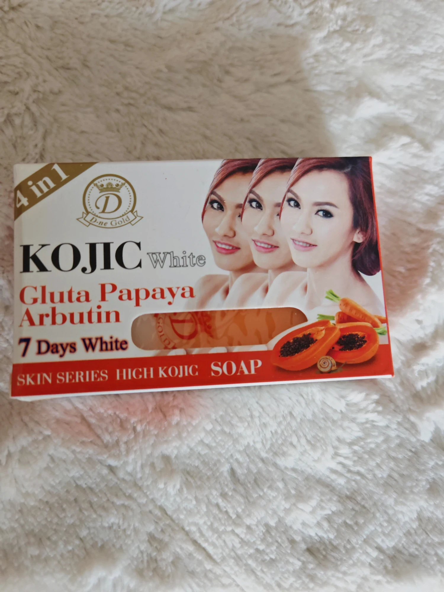D-Ne Gold Kojic White Soap