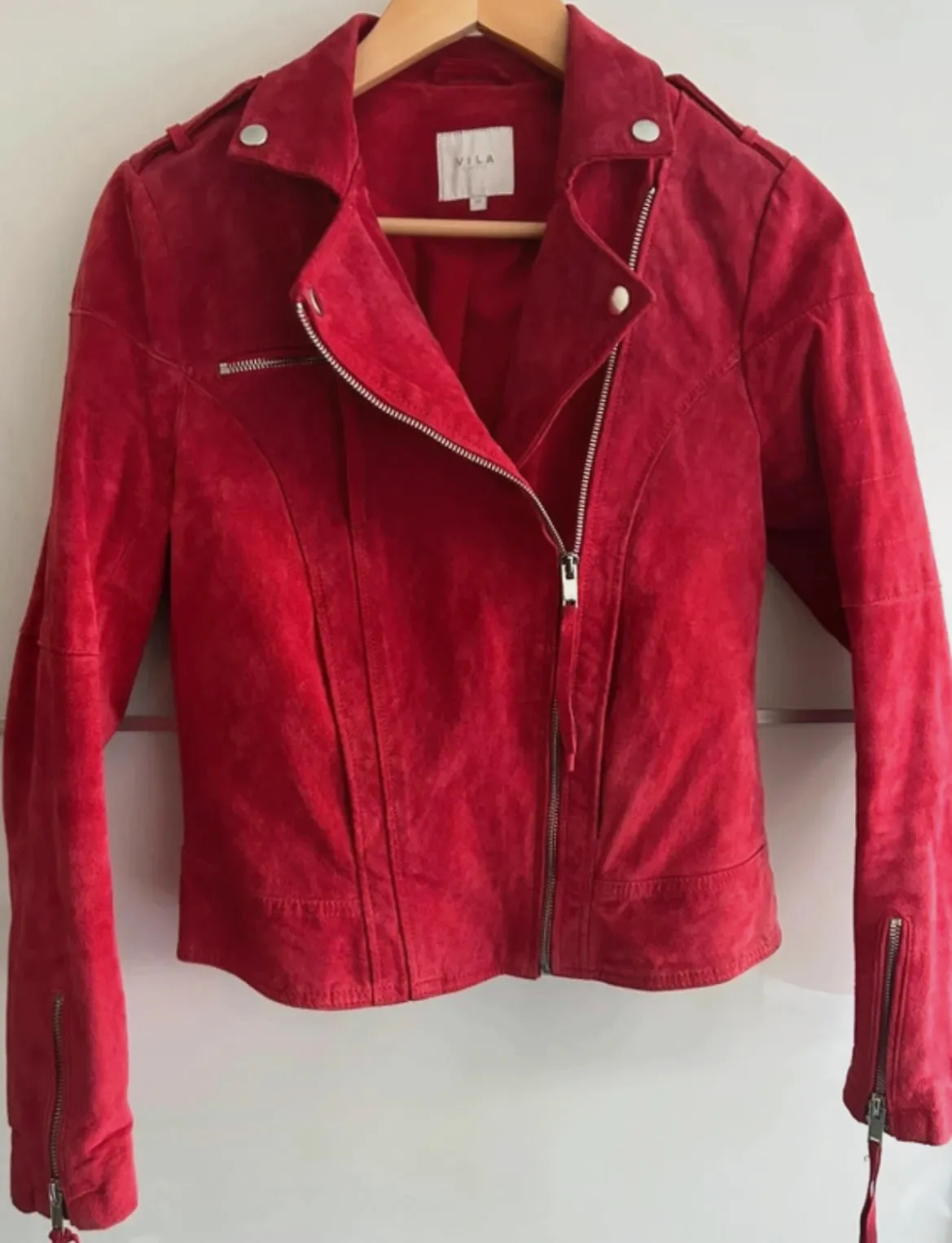 Veste Vila XS 100% cuir rouge perfecto biker tendance – Vila – taille XS / 34 / 6 5