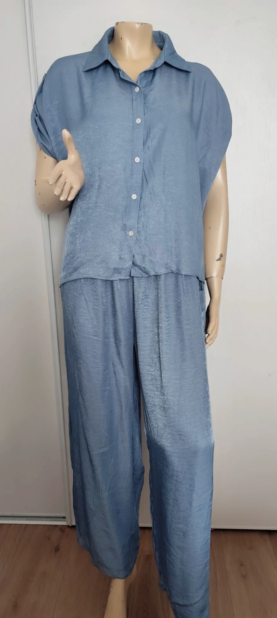 superbe ensemble fluide et leger tres confortable taille 38 /40 pantalon avec po