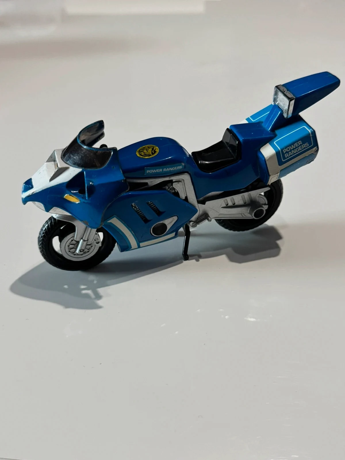 Moto de combat Tricératops Power Rangers bleu