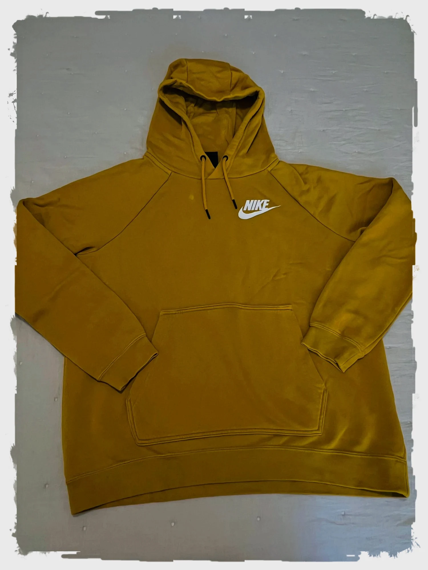 Pull à capuche Nike jaune / moutarde - Taille M – Nike – taille M