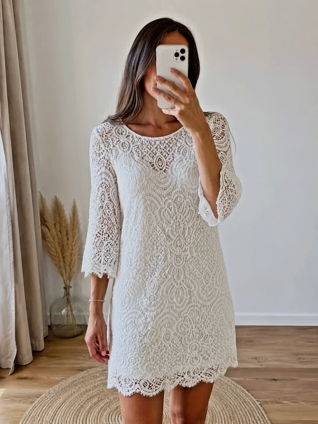 Robe Sézane blanche en dentelle