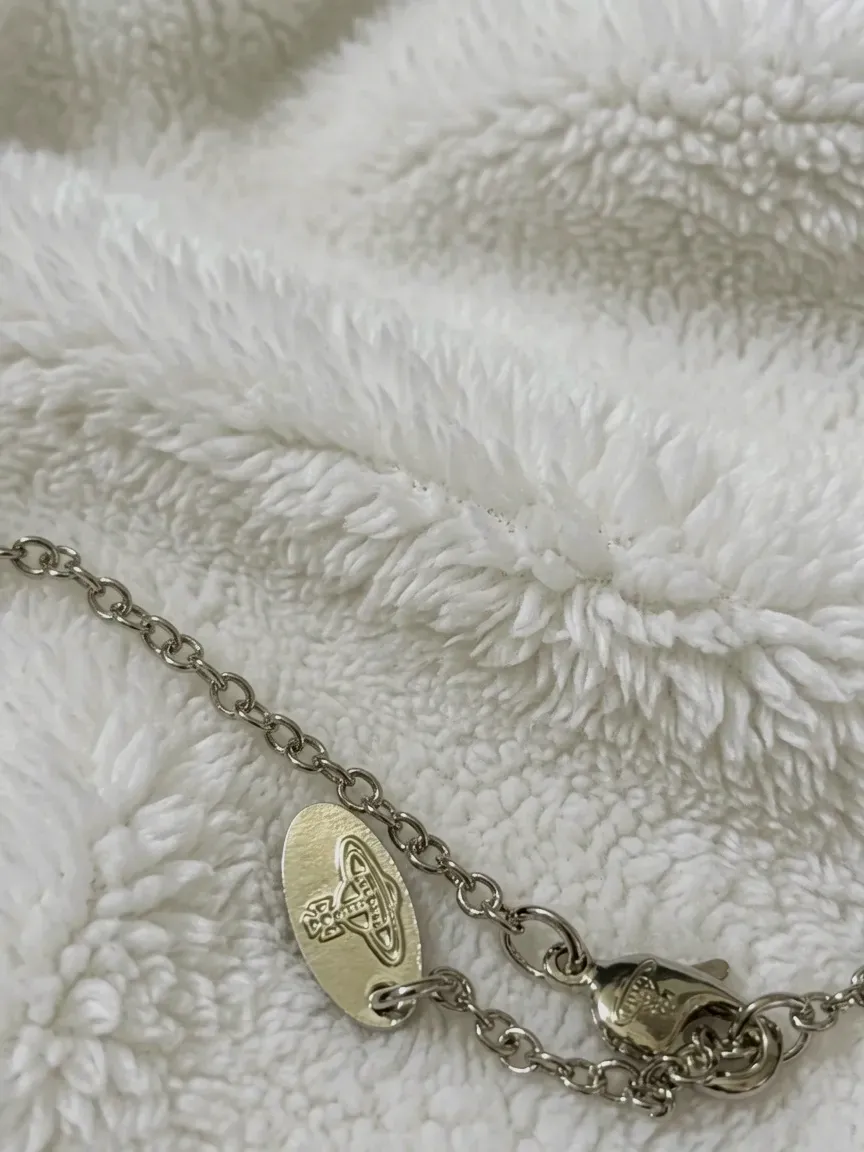 Collier pendentif planète argenté – Vivienne Westwood – argenté 3