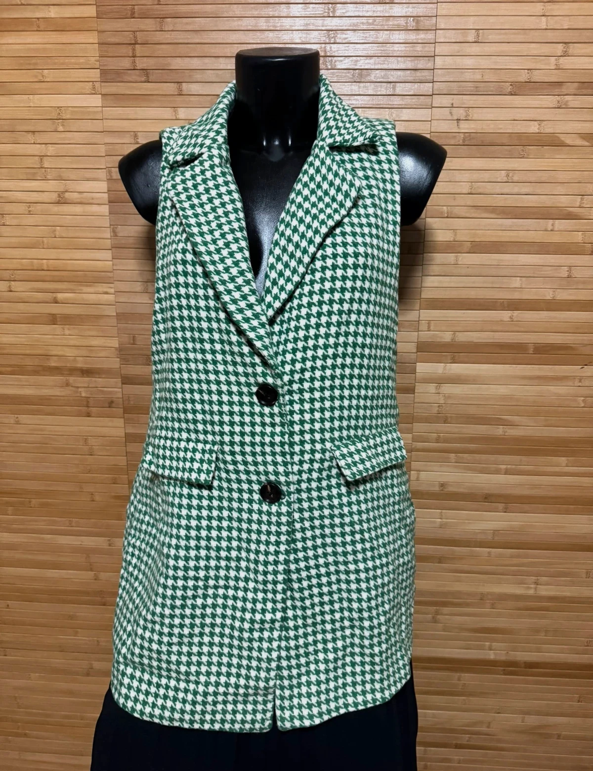 Divino chaleco tela tweed talla 42 , marca Encuentro 😍
