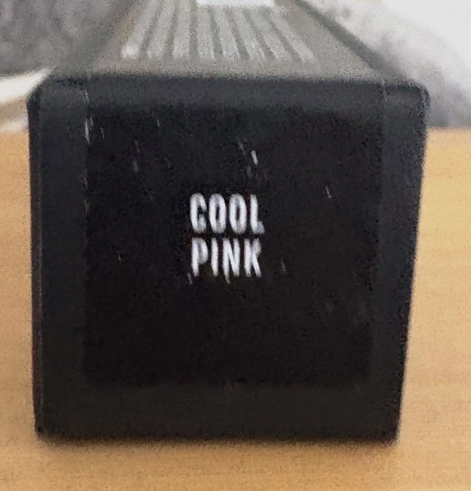 Gloss repulpant MoistureGlow Makeup by Mario Cool Pink – Makeup by Mario 2