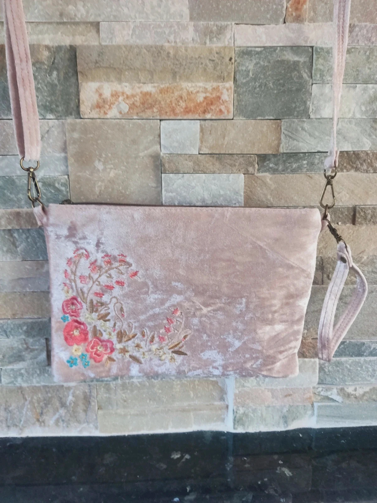 🔥 Bolso de terciopelo rosa con bolso de terciopelo rosa con bordados florales