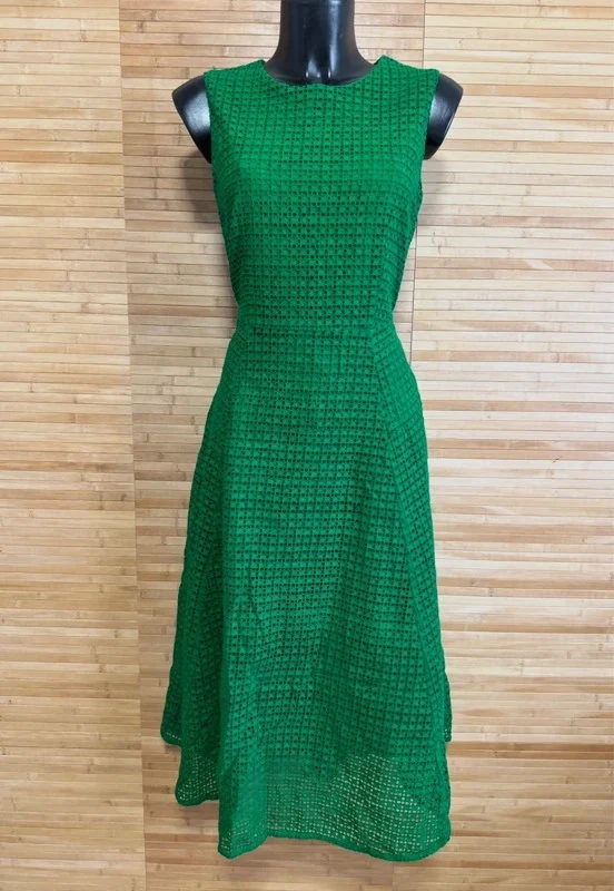 Divino vestido algodón bordado de Jasper Conran talla 40 😍