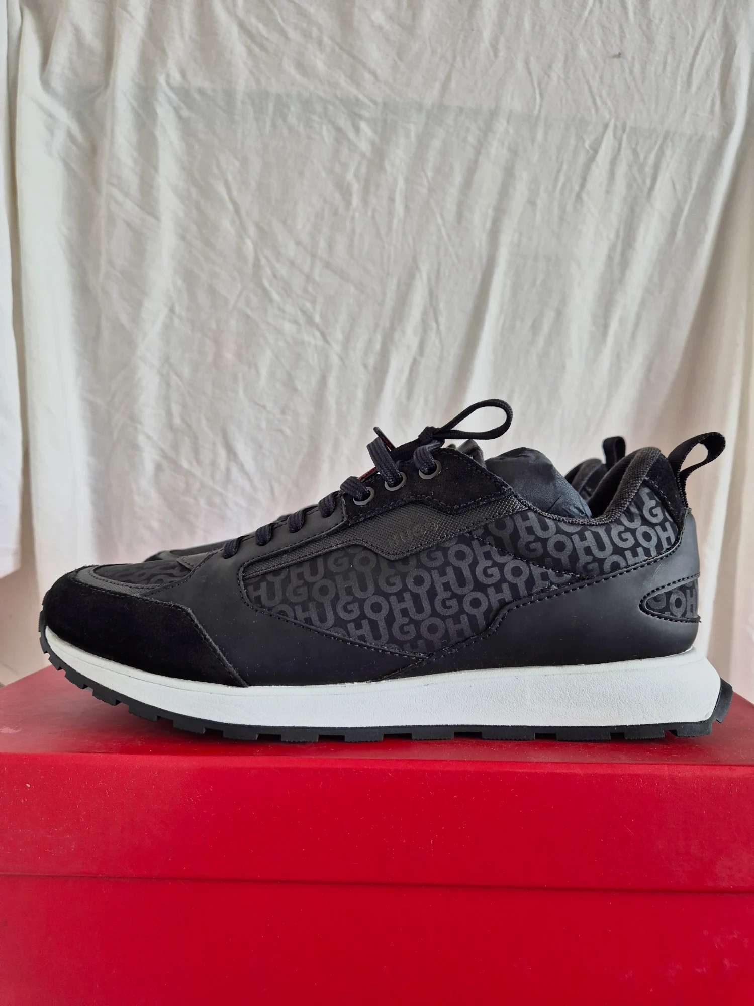 Baskets HUGO Icelin Runn noires