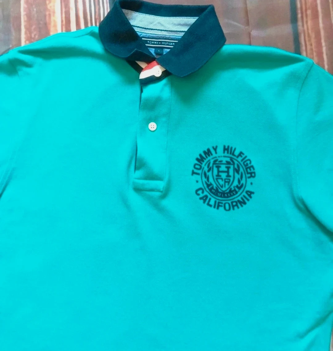 Tommy Polo Preppy Shirt California green S vintage – Vintage Dressing – taille S