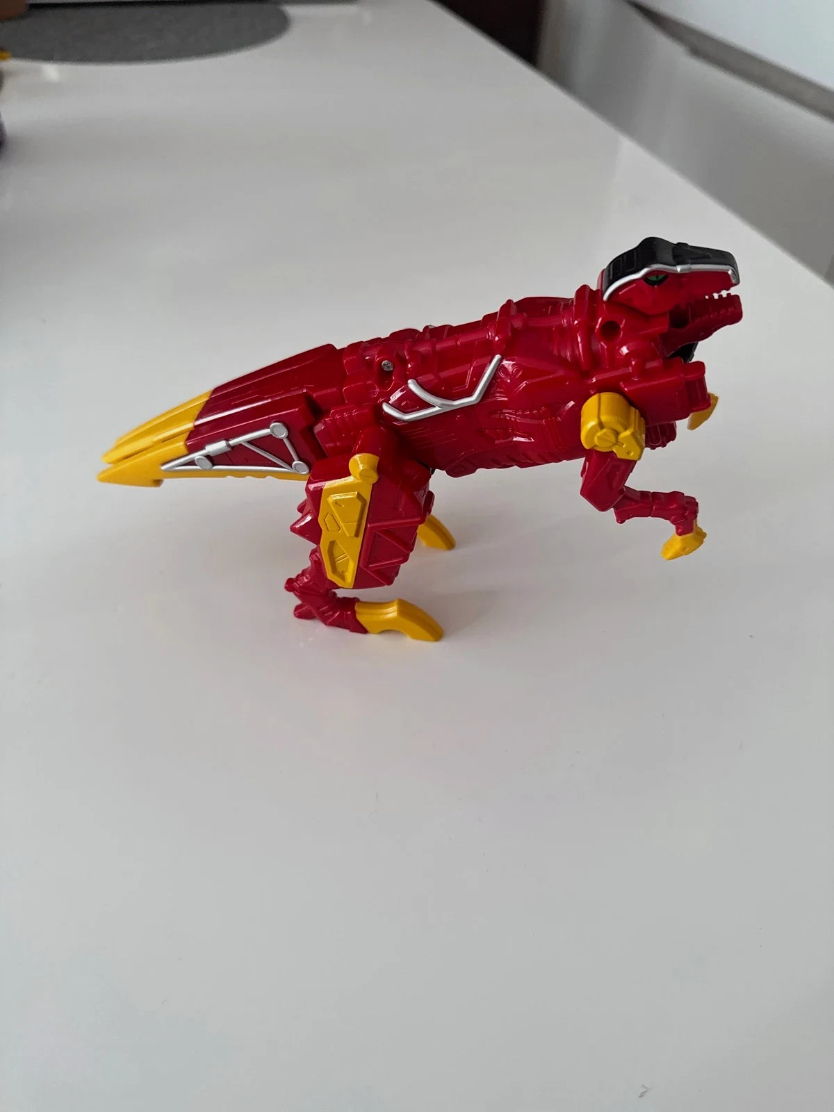 Power Rangers Dino Charge Super Raptor Megazord Zord Limited Edition Red Raptor