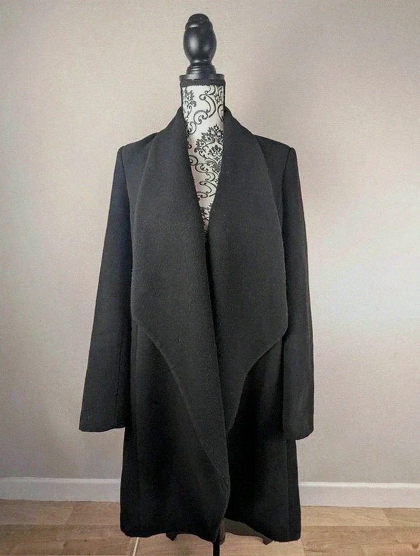 🧥 manteau long Rinascimento noir (coupe élégante drapée) tendance