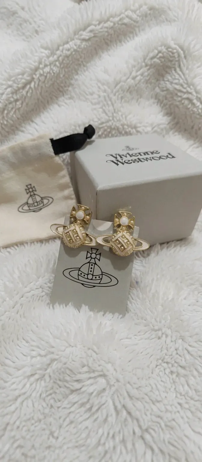 Paires de boucles d'oreilles Vivienne Westwood  – Vivienne Westwood – doré 4